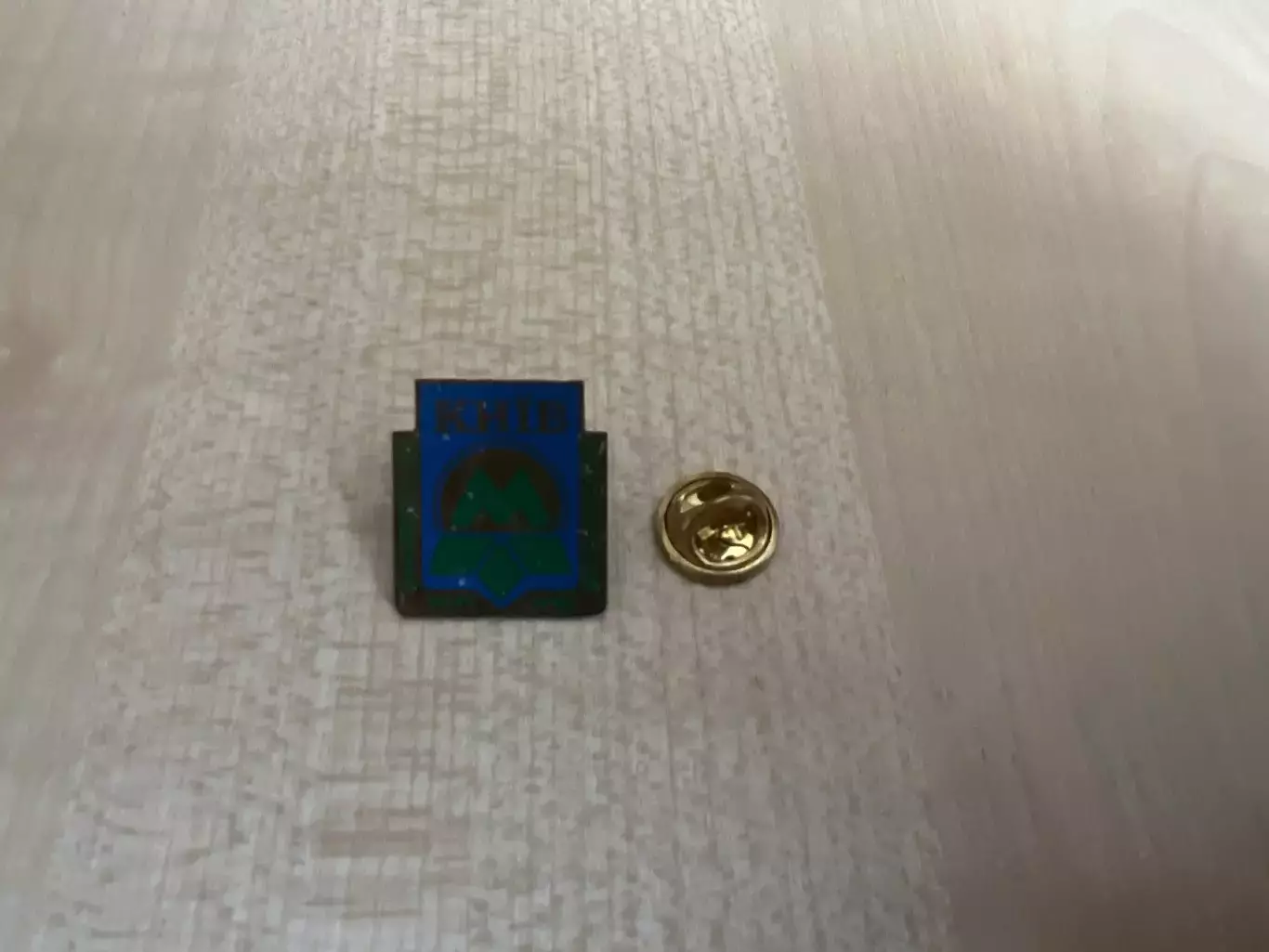 Знак. Футзал / мини футбол Метрополитен Киев Украина (официальный)