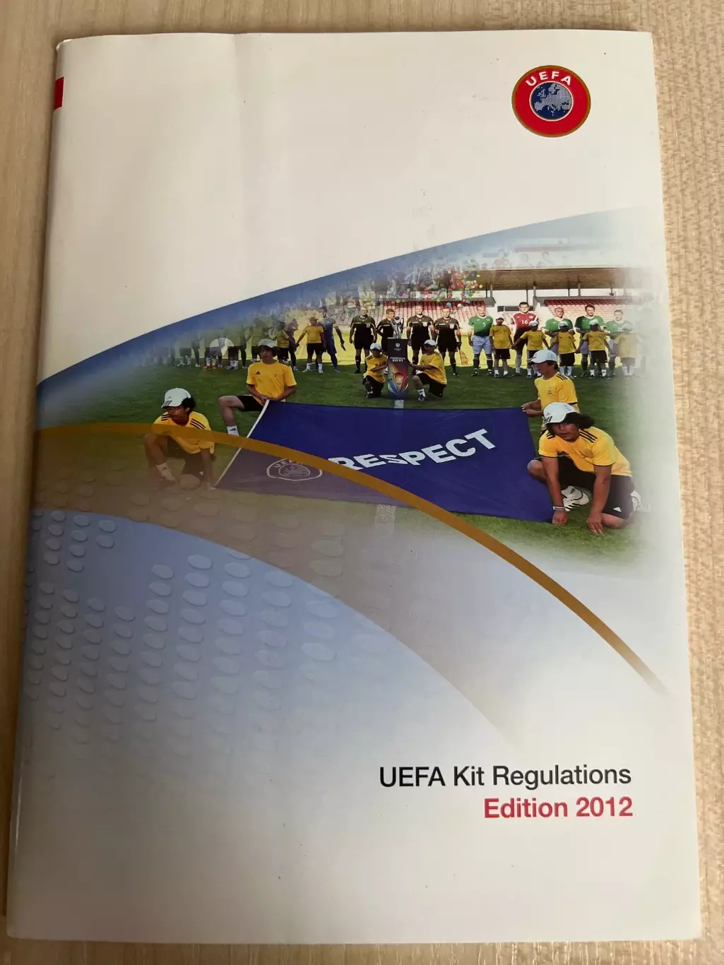 Футбол. Буклет - Форма команд UEFA (2012)