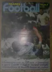 журнал France Football перед матчем Бордо Франция - Днепр Днепропетровск 1985