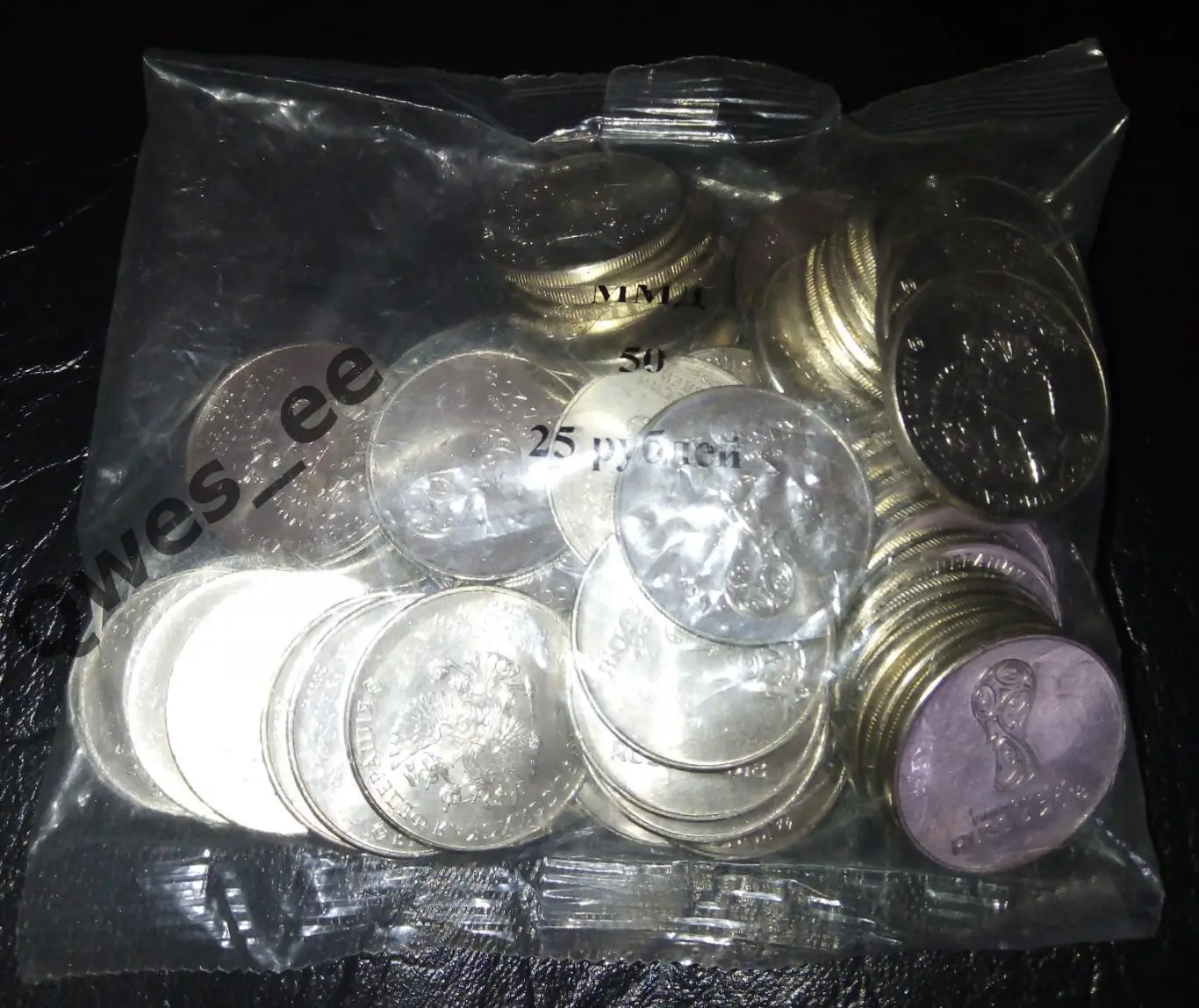 25 рублей Чемпионат мира по футболу FIFA 2018 в России мини-альбом планшет 3