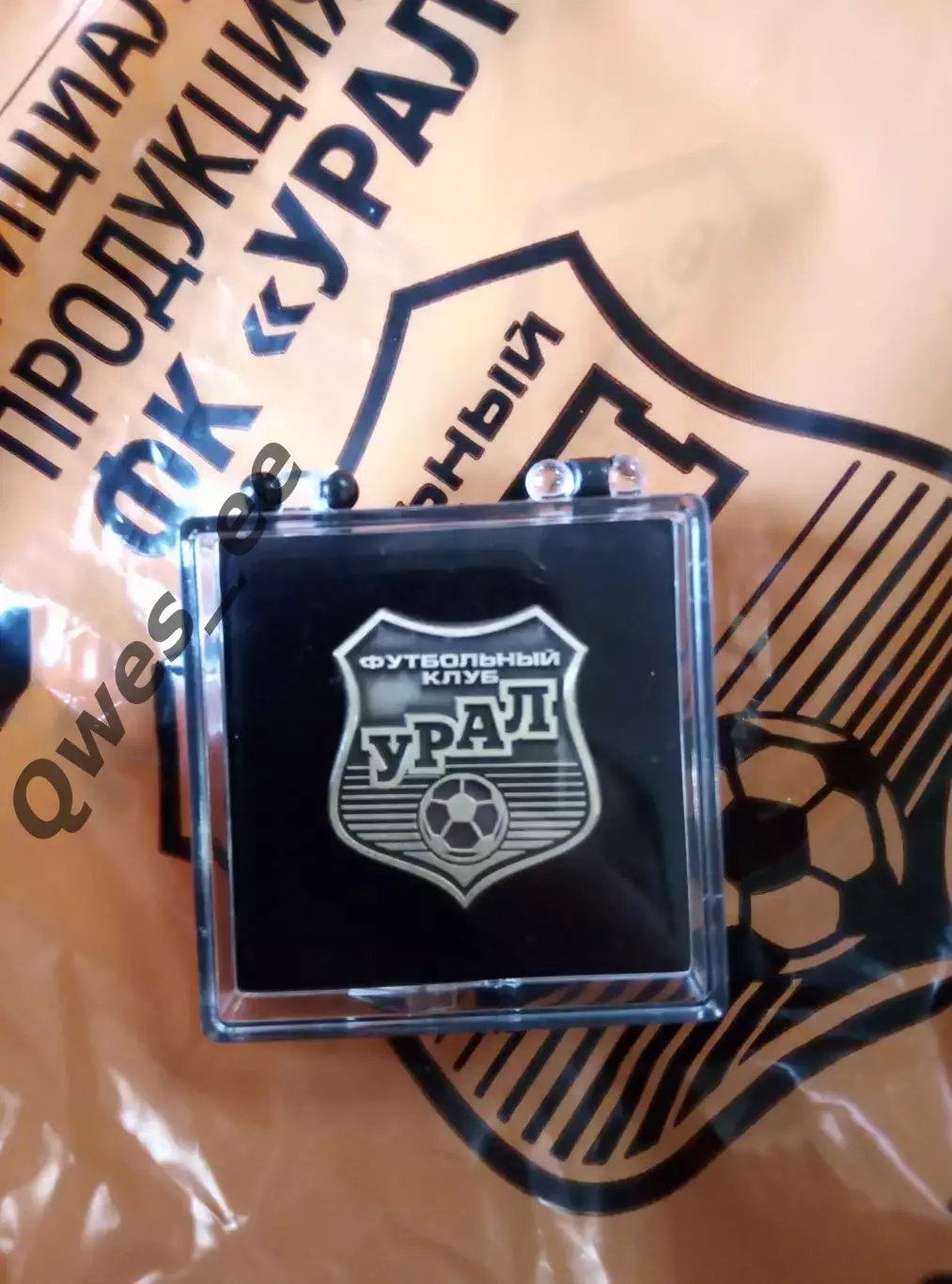 Значок футбол ФК Урал Екатеринбург сезон 2022-2023
