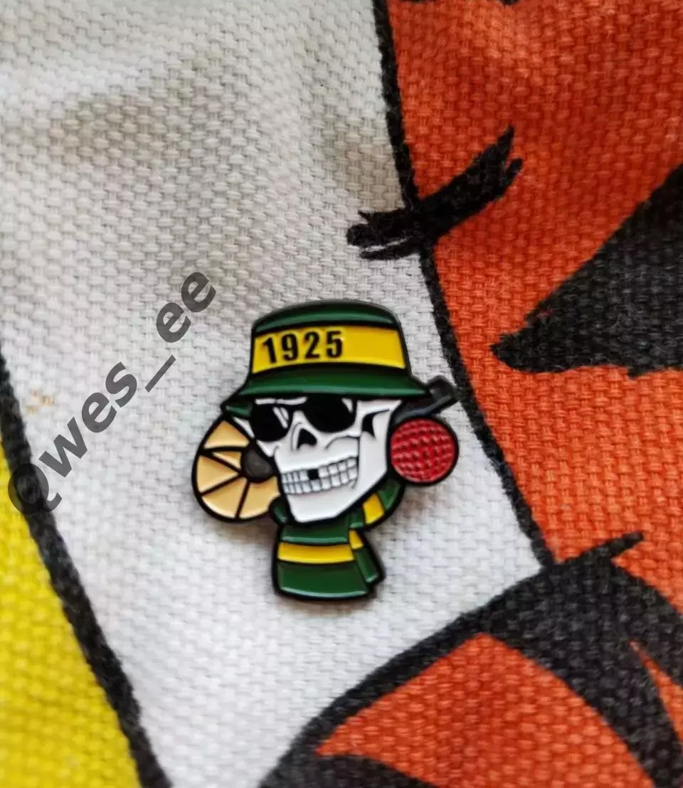 Значок Водник Архангельск Ультрас фанатский хоккей с мячом