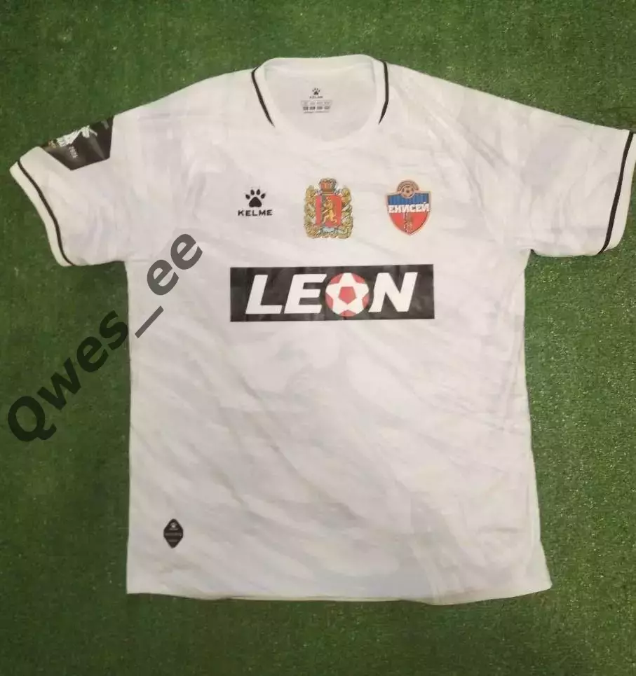 Матчевая футболка ФК Енисей Красноярск №96 Томас Рукас сезон 2024-2025 1