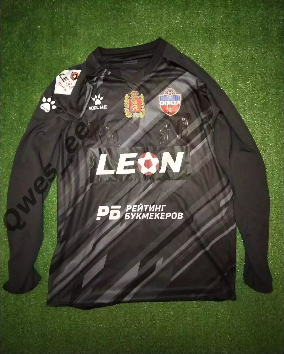 Матчевая футболка ФК Енисей-2 Красноярск №65 Андрей Широков сезон 2024 1