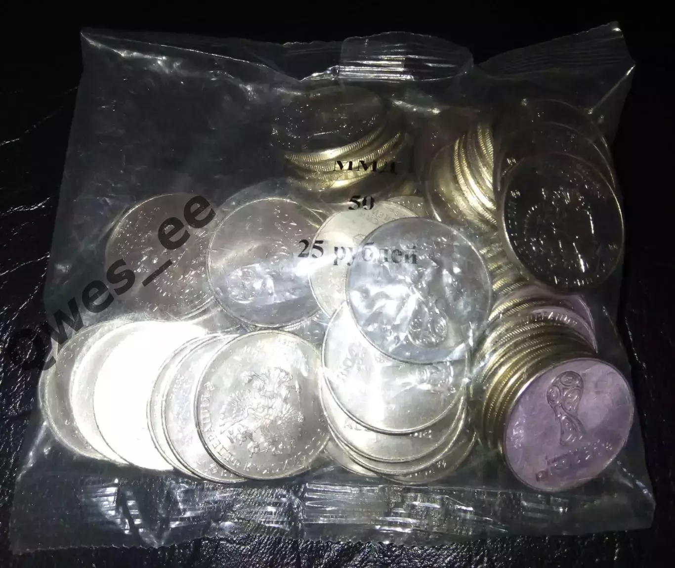 25 рублей Чемпионат мира по футболу FIFA 2018 в России мини-альбом планшет 3