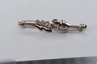 №32/42 серебро БРОШЬ. БРОШКА. 7 камнейСеребро 875 проба. молотобоец