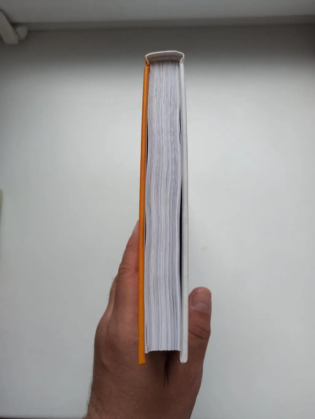 Книга, футбол, Василий Уткин, Суета вокруг мяча, записки спортивного комментатор 4