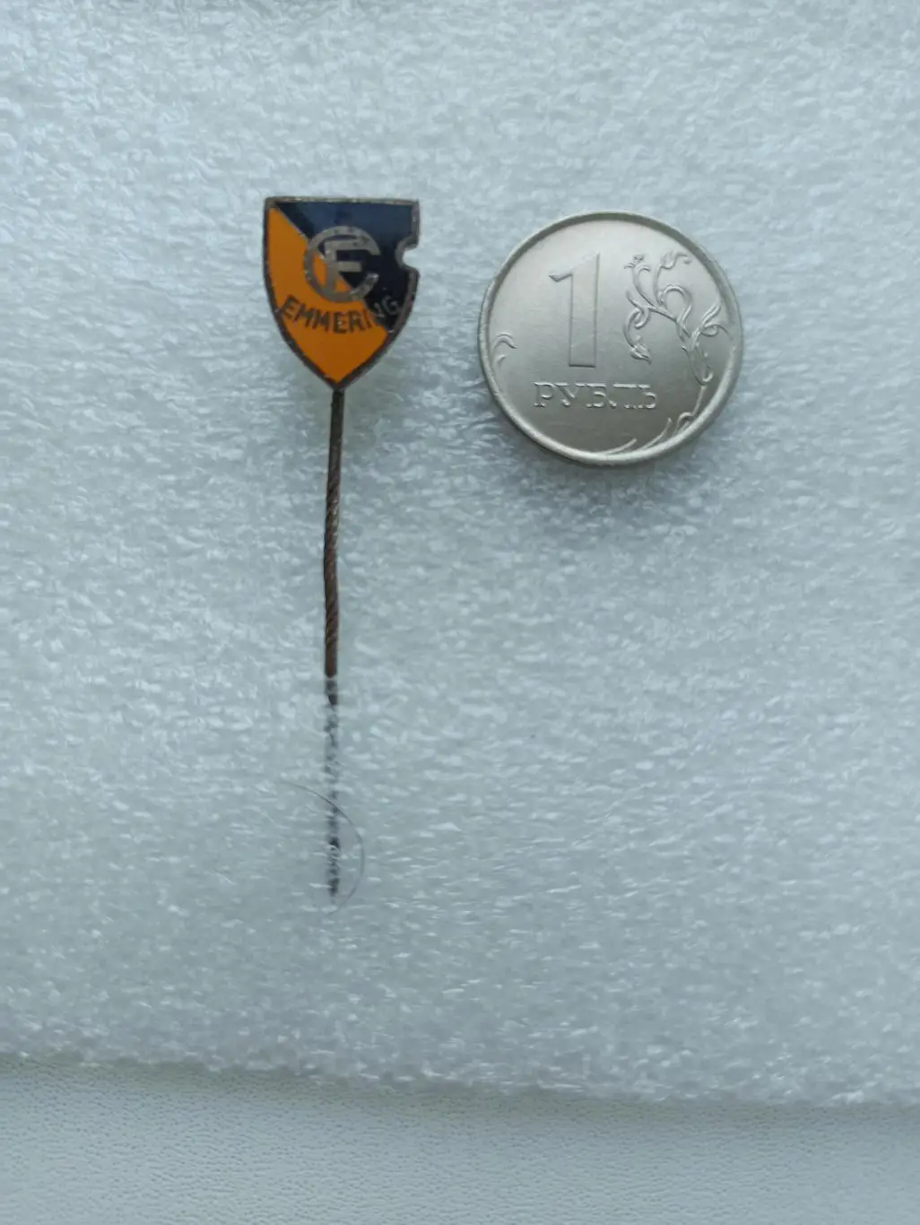 Зарубежный футбол, ГДР, Футбольный клуб, FC Emmering, тяжелый, эмаль, редкий