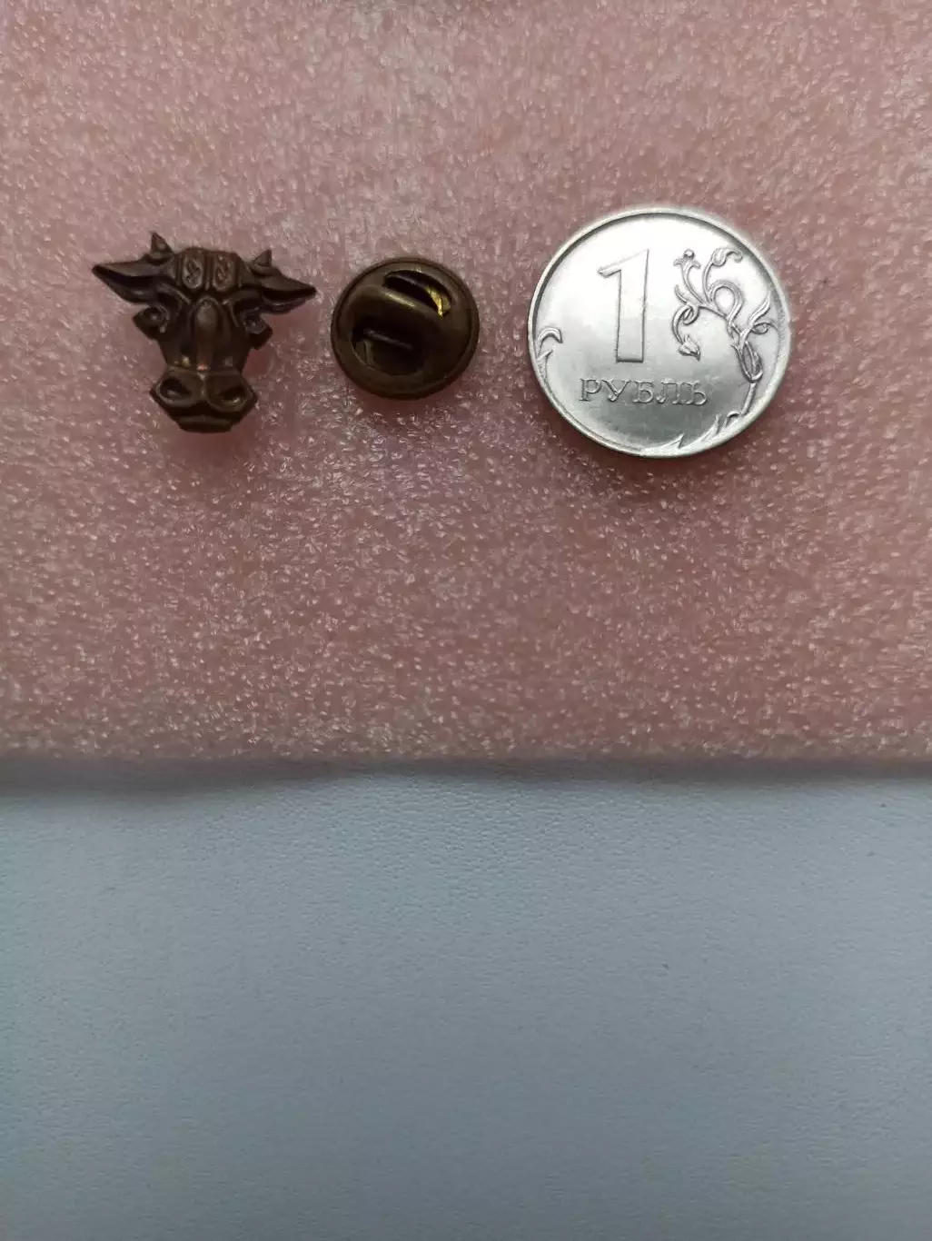 Эмблема, Бык, голова быка, Чикаго Булс?, ФК Краснодар?, Ред Булс?, тяжёлый