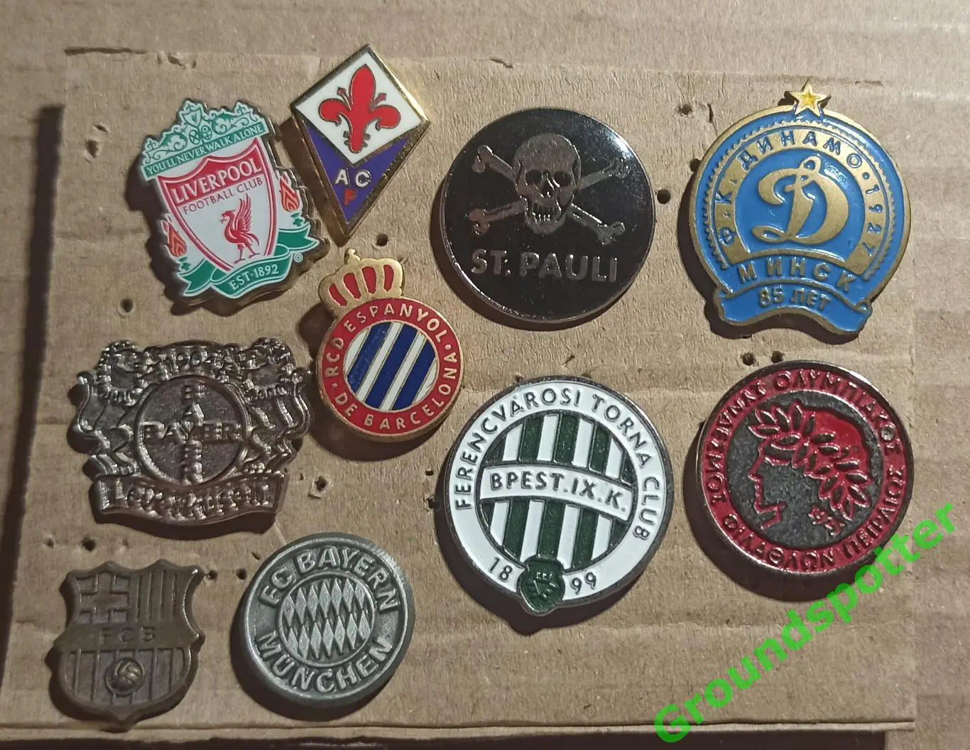 Футбольные значки