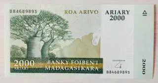 Мадагаскар Банкнота 2000 ариари 2009 год AUNC