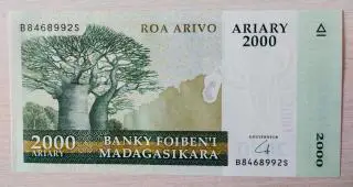 Мадагаскар Банкнота 2000 ариари 2009 год UNC ( 3 )