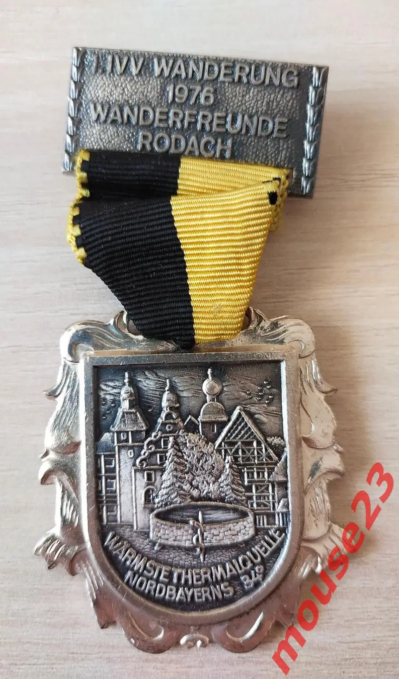 Нагрудный знак. 1-й поход на Львов 1976г.