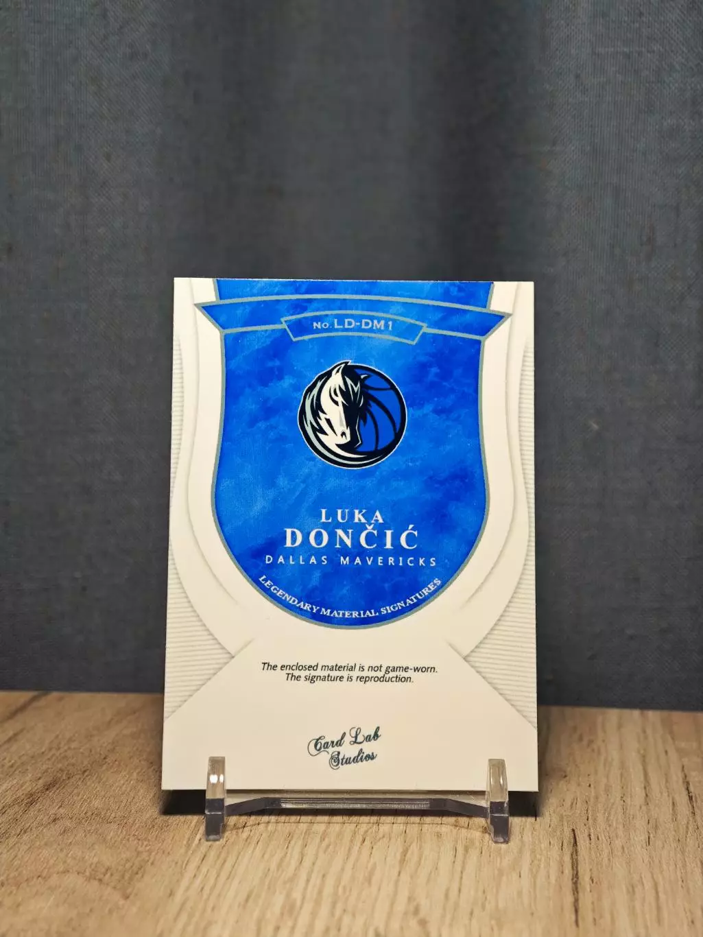 CLS Spectacular Inks Luka Doncic патч автограф 1