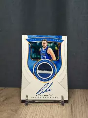 CLS Spectacular Inks Luka Doncic патч автограф