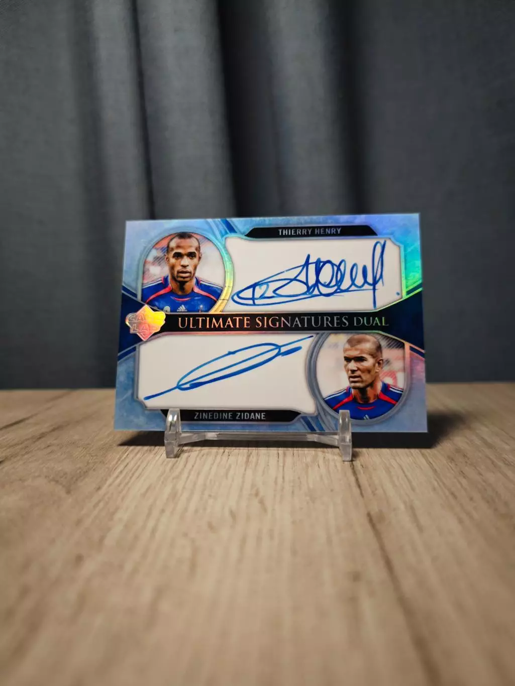 US1 CLS Ultimate Signatures Dual Thierry Henry - Zinadine Zidane