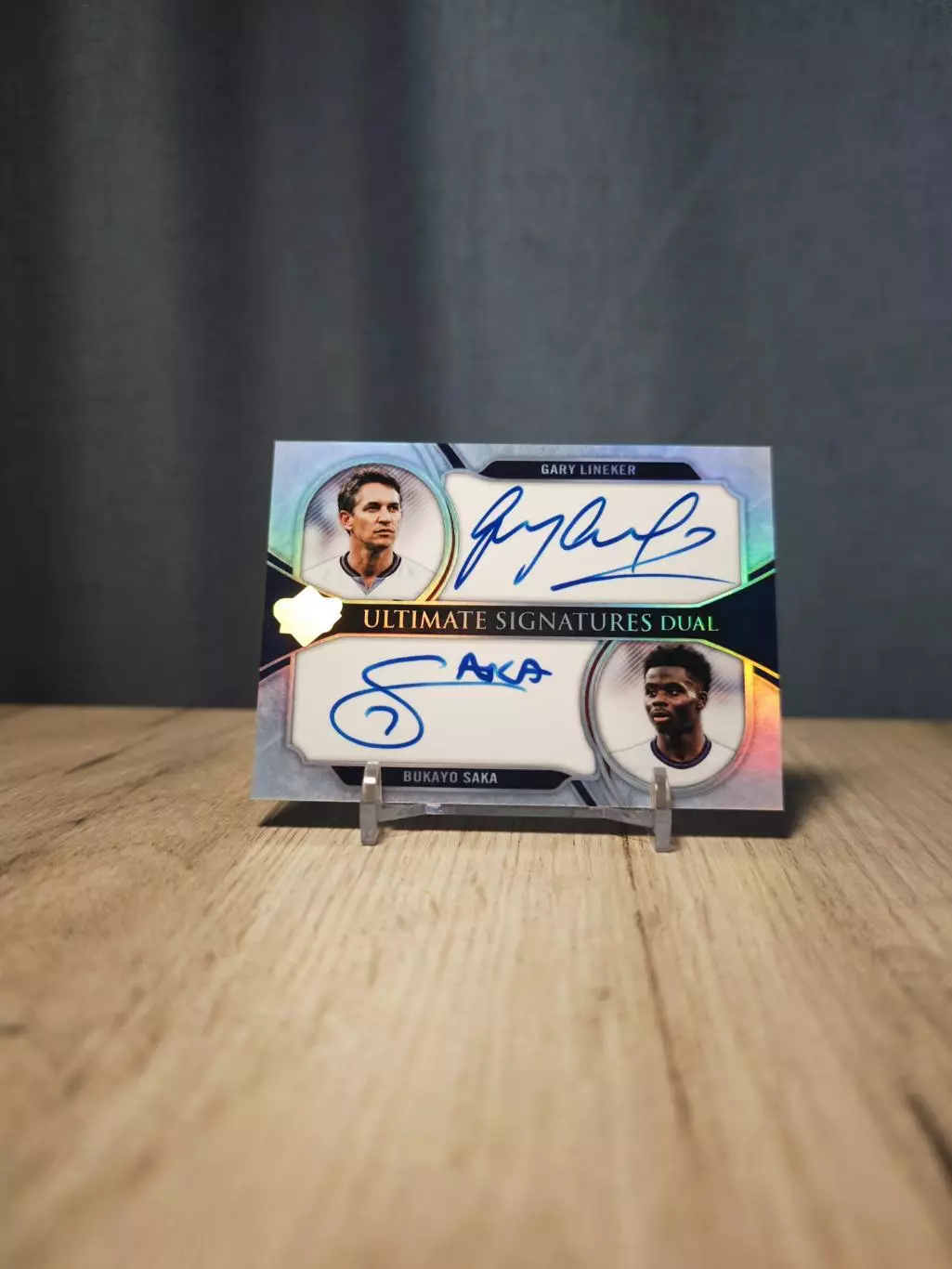 US8 CLS Ultimate Signatures Dual Gary Lineker - Bukayo Saka