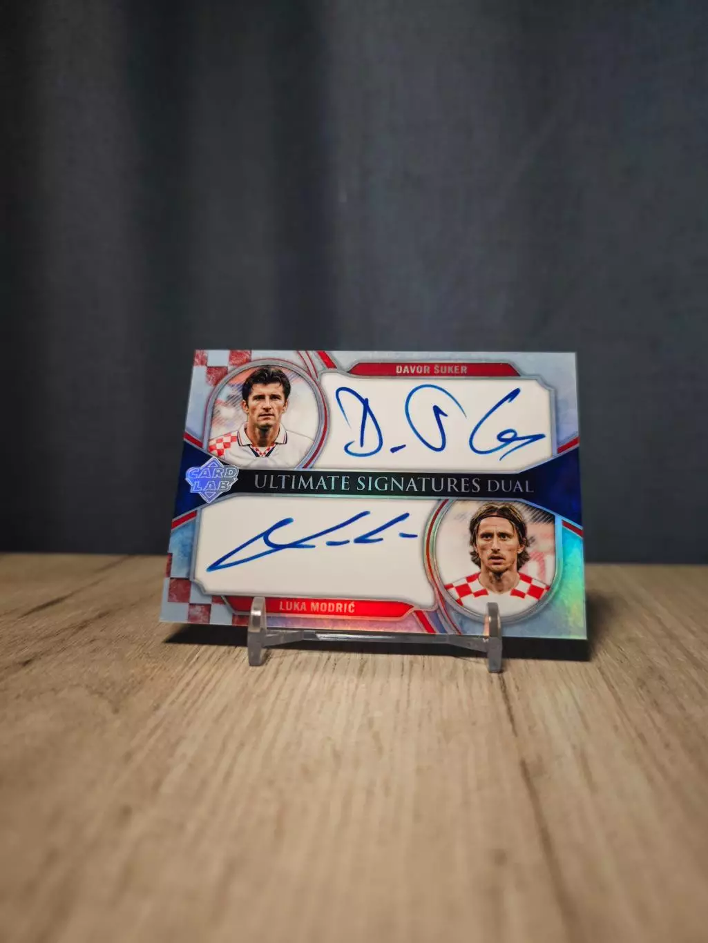 US19 CLS Ultimate Signatures Dual Davor Suker - Luka Modric