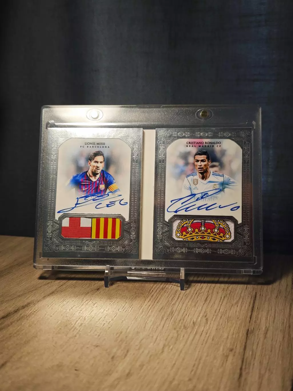 1/1 Favourite Booklet HONOURS EDGE Lionel Messi Cristiano Ronaldo