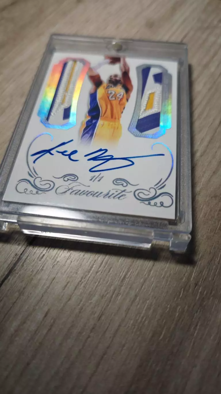 1/1 Favourite Kobe Bryant patch 4