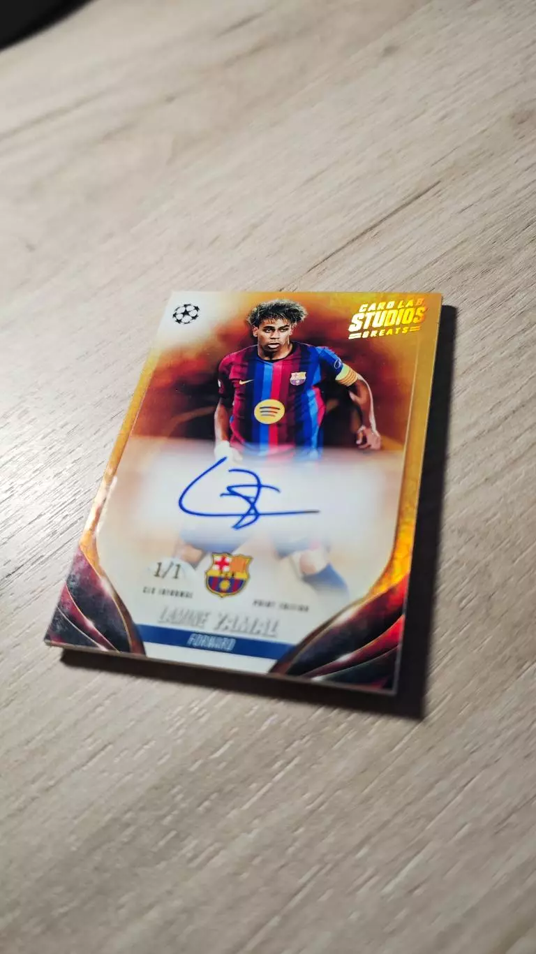 1/1 CLS GREATS Lamine Yamal base laser 4
