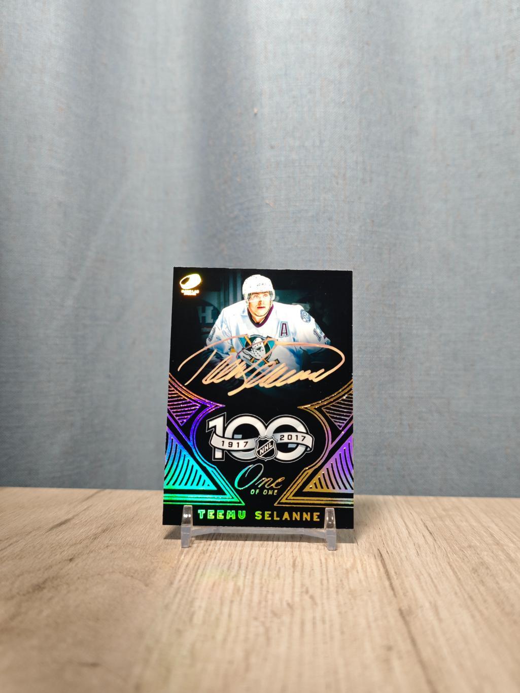 One of One CLS 75th Anniversary Laser Gold Teemu Selanne