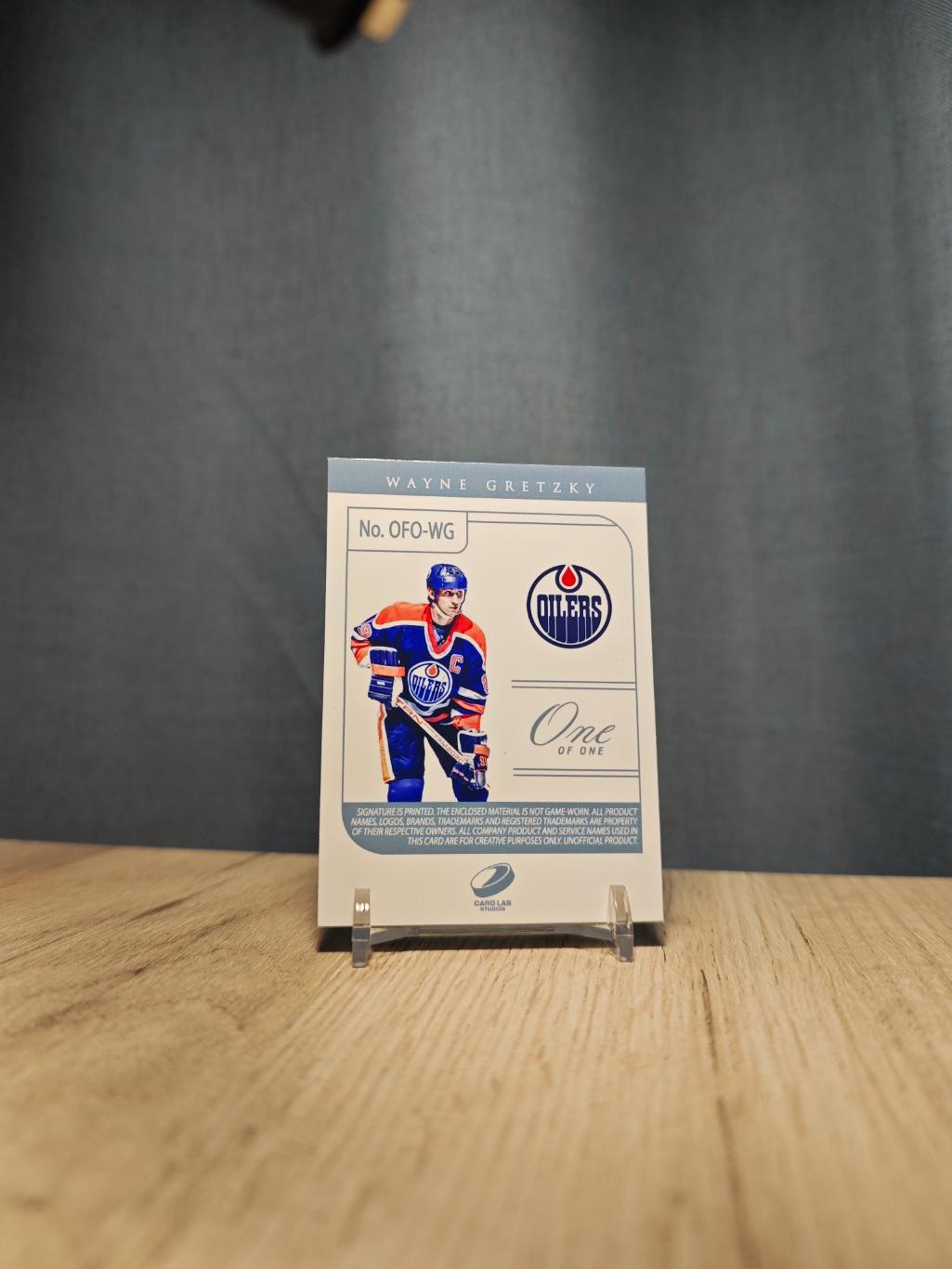 One of One CLS NHL Shield Laser Gold Wayne Gretzky/ Гретцки 1