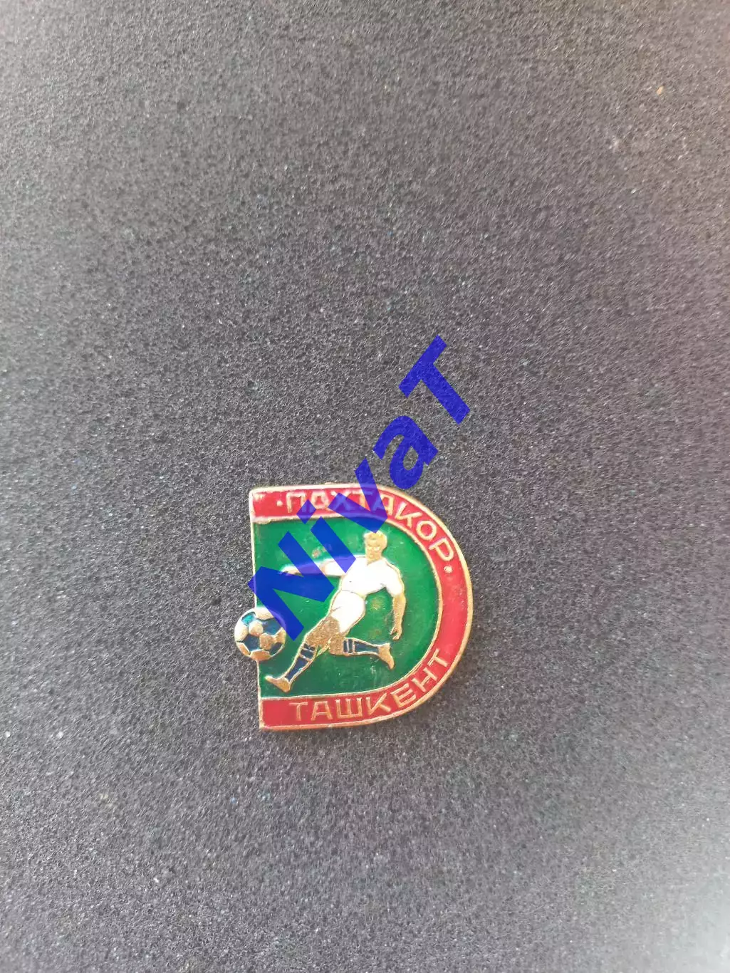 Значок - футболіст - ФК Пахтакор Ташкент
