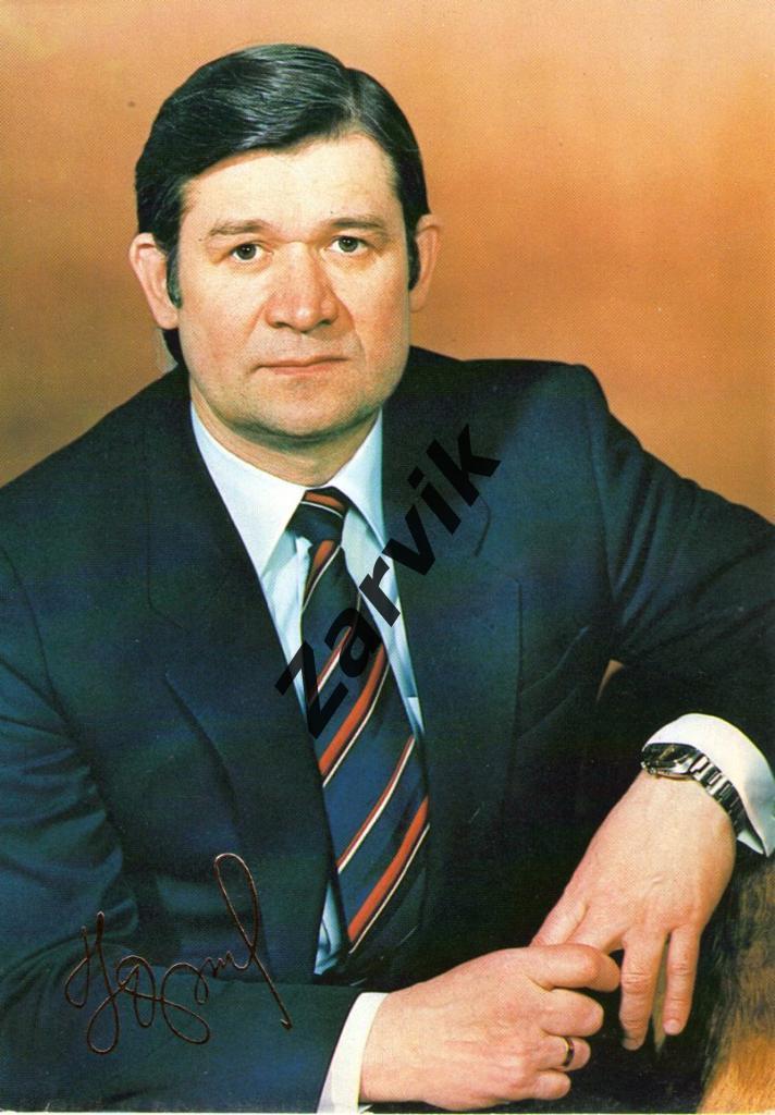 Хоккей. Сборная СССР - 1986. Владимир Юрзинов.