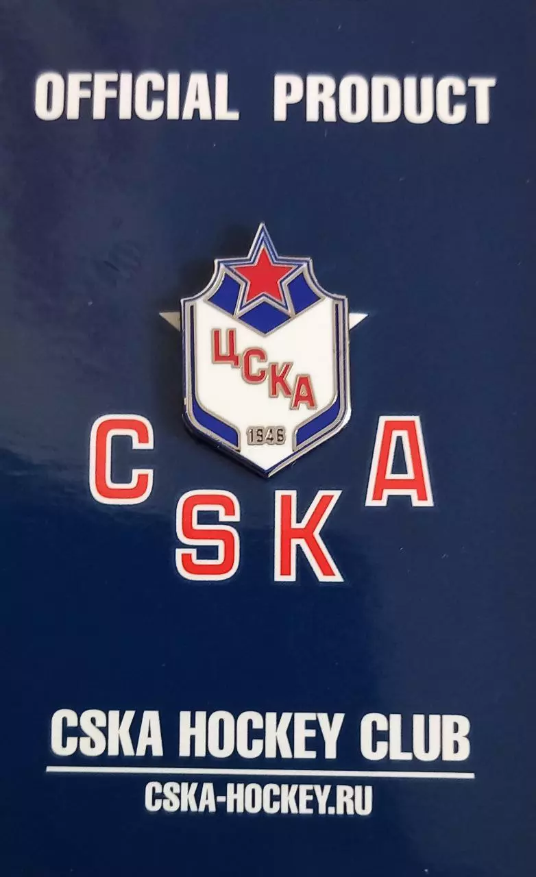 Значок ХК ЦСКА Москва. Щит белый.