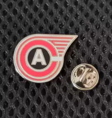 Значок ХК Автомобилист Екатеринбург. Ретро логотип.