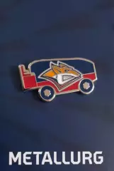 Значок ХК Металлург Магнитогорск. Комбайн.