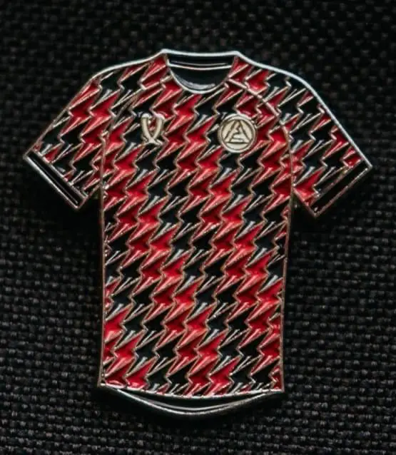 Значок ФК Акрон Тольятти. Форма Домашняя