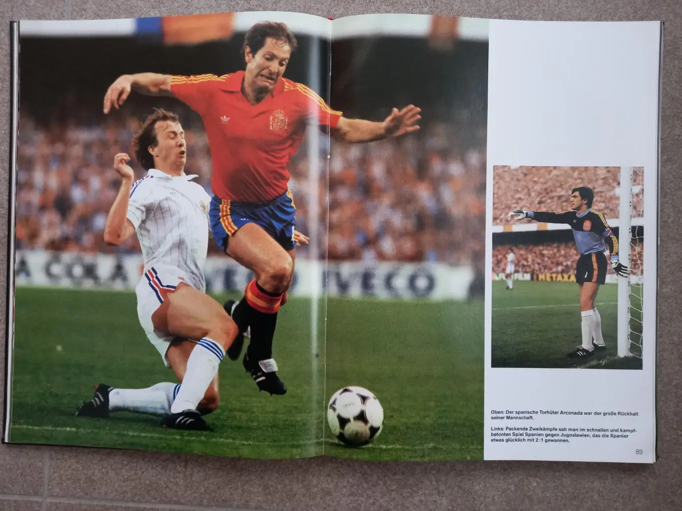 Чемпионат мира 1982 Baumann 256 стр. 21х30 2