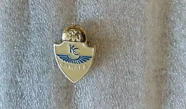 Значок ФК Крылья Советов Самара.