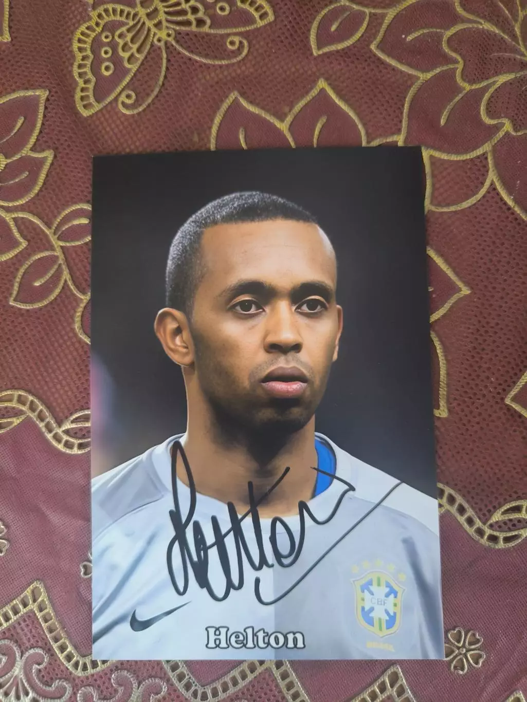 Автограф Элтона 1