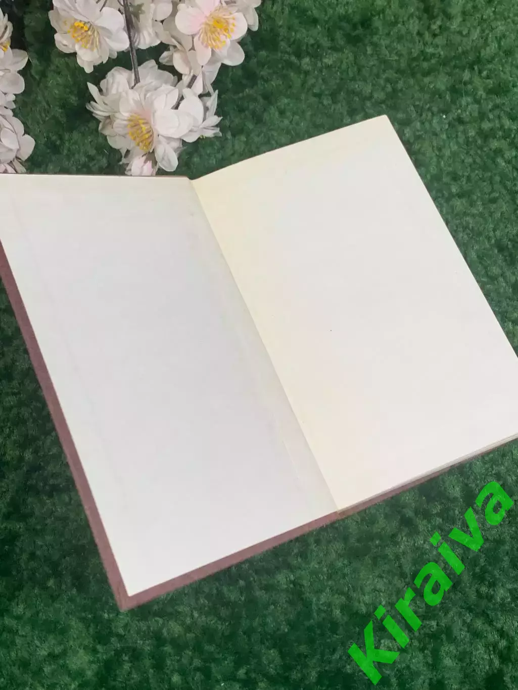 Книга роман сборник «Анжелика. Путь в Версаль. Анжелика и король» Анн и Серж Гол 1