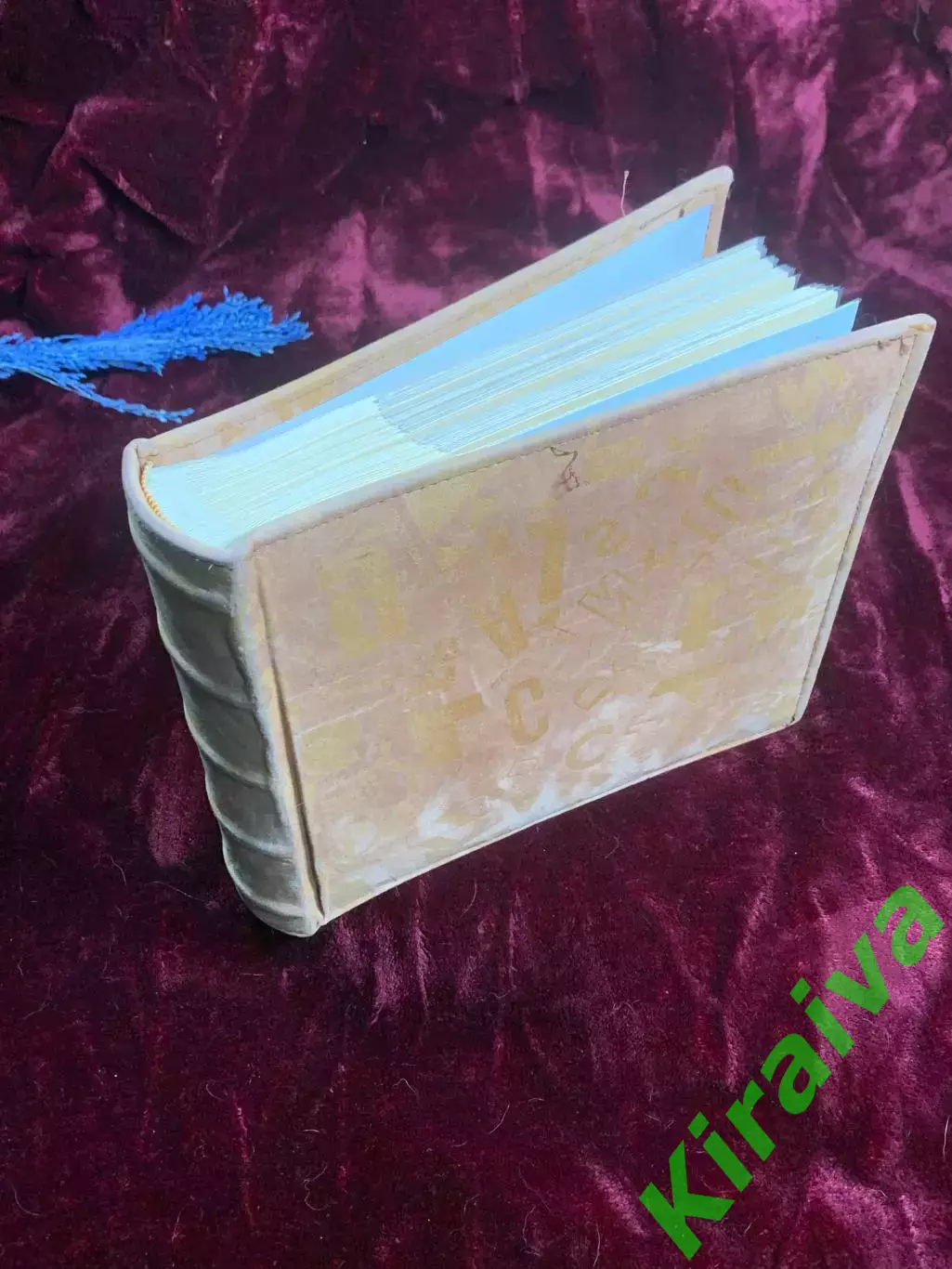 Фотоальбом средний на 200 фото с местом для подписи Н1883,2 (б/у) 22,5 х 24 см в 2