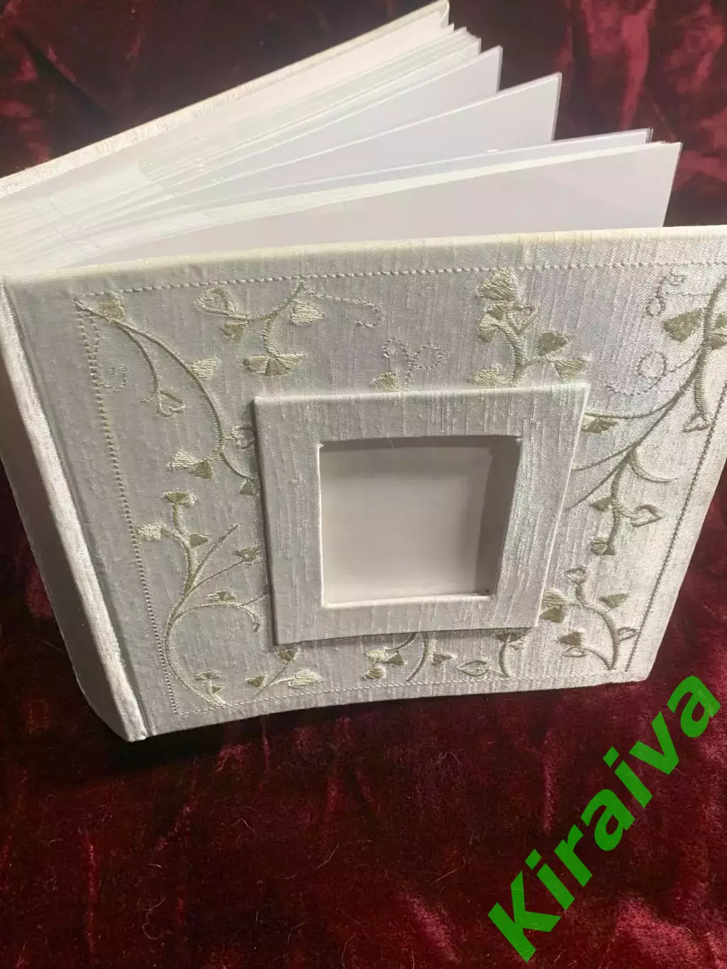 Фотоальбом средний на 200 фото с местом для подписи Н1883,3 (уценка) 22 х 22см б 1