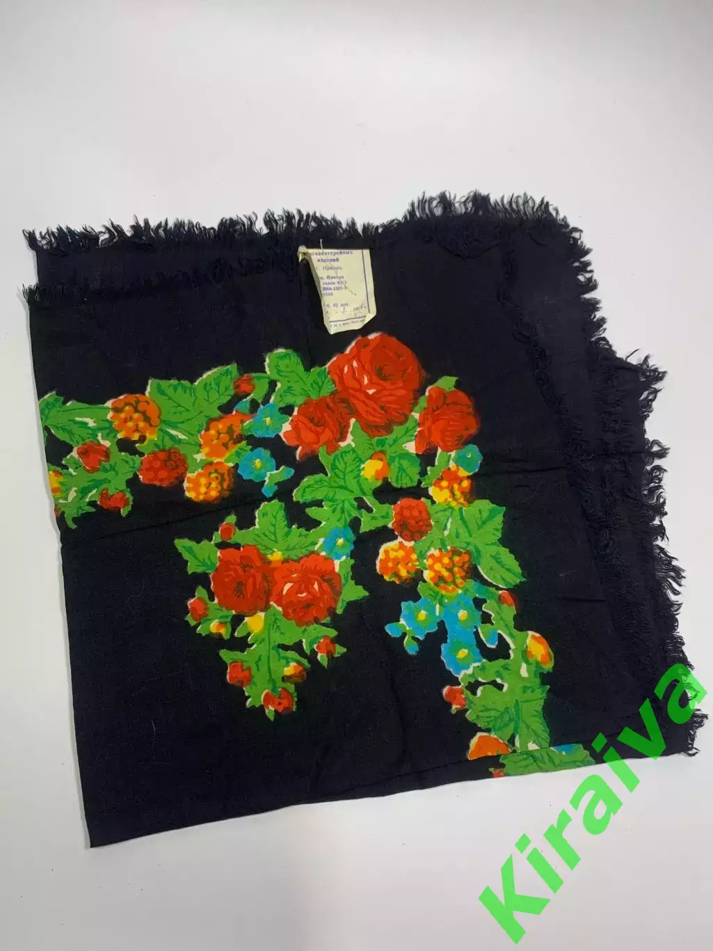 Платок женский винтажный шерстяной с бахромой СССР Ирпень 1967 цветочный Н2862