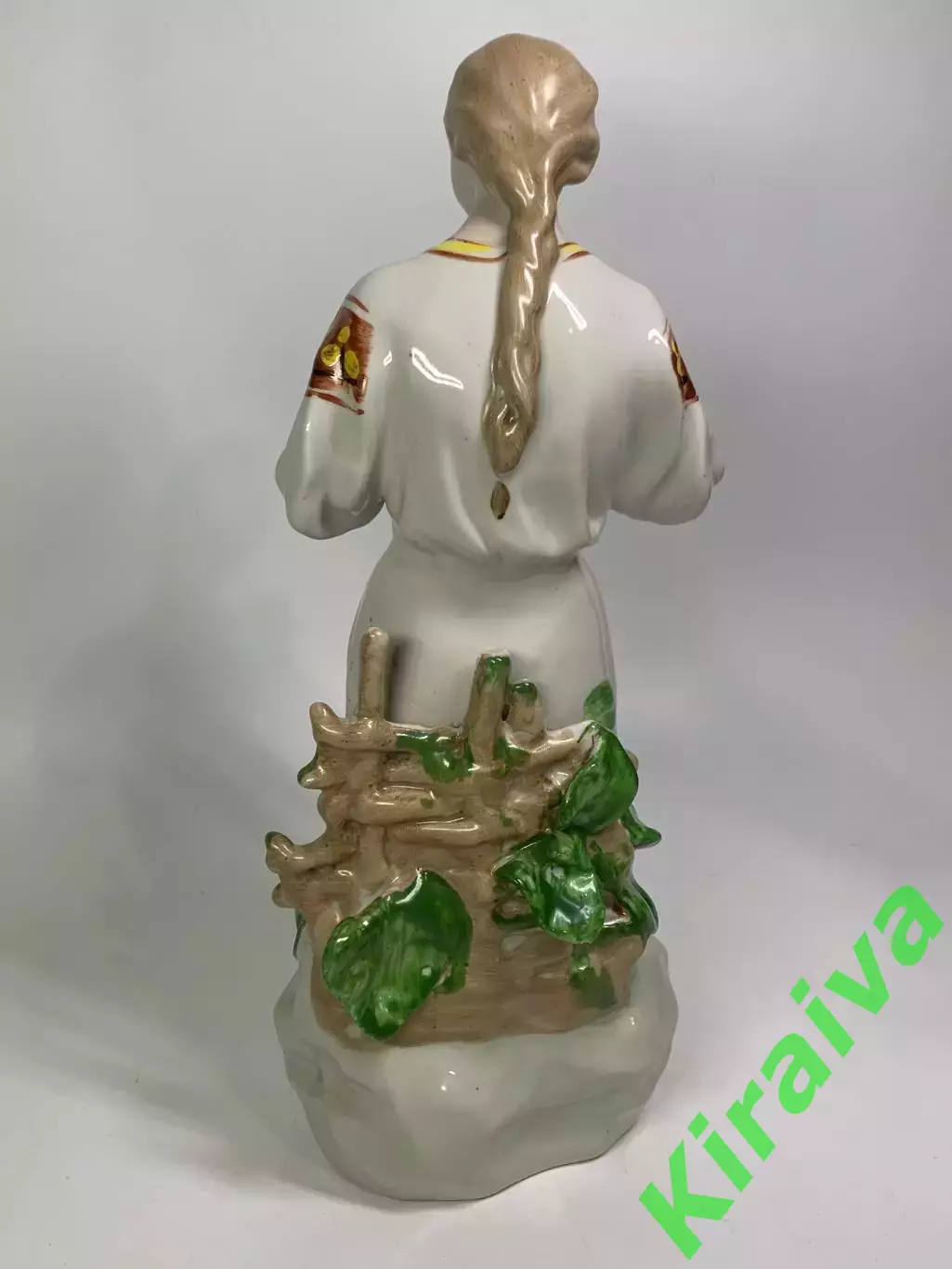 Статуэтка фарфоровая девушка с косой «Гадание на ромашке» винтаж СССР По Н4388,2 3