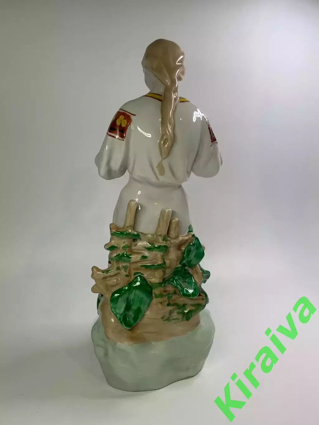 Статуэтка фарфоровая девушка с косой «Гадание на ромашке» винтаж СССР По Н4388,1 4