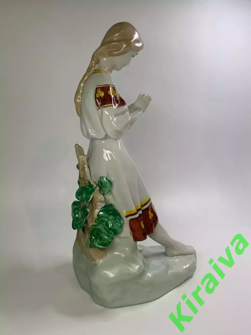 Статуэтка фарфоровая девушка с косой «Гадание на ромашке» винтаж СССР По Н4388,1 5