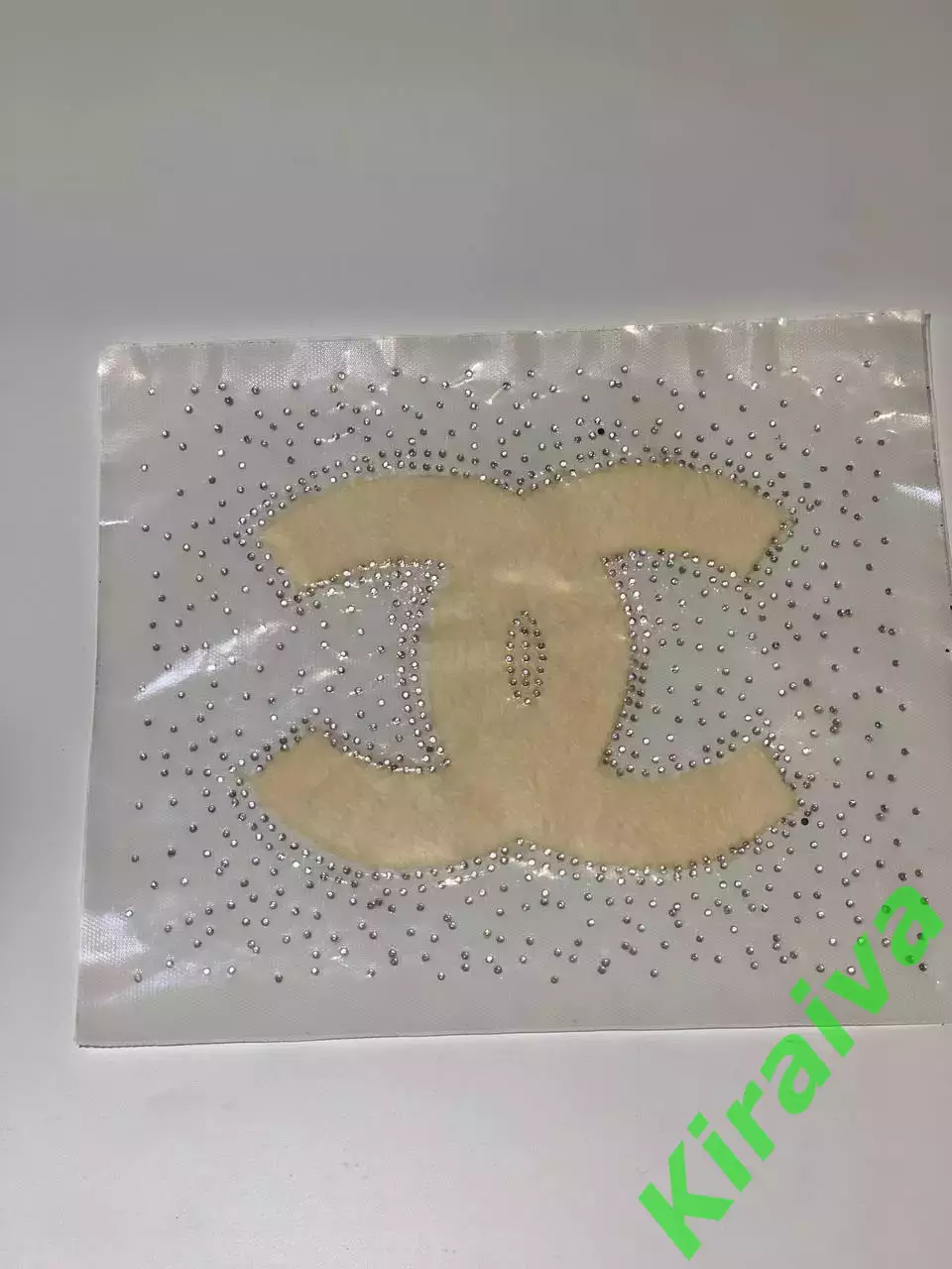 Термо наклейка меховая со стразами под логотип Chanel для одежды 21*25 с Н1826,2 3
