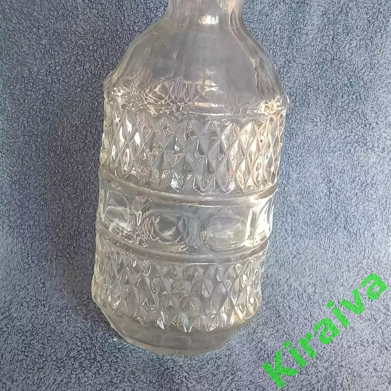 Винтажный стеклянный графин с рельефным узором СССР, 22 см (Н124) 2