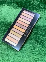 Палетка теней для век Makeup Revolution Redemption Palette Iconic 3, 12 ро Н8066