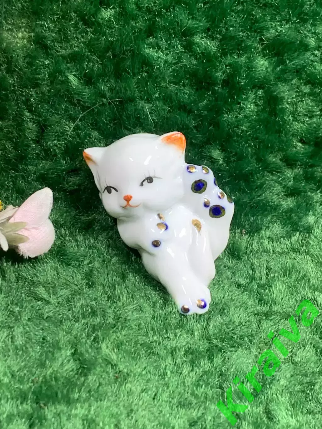 Статуэтка миниатюрная «Котёнок» фарфоровая фигурка, синий и золотой декор (Н8196