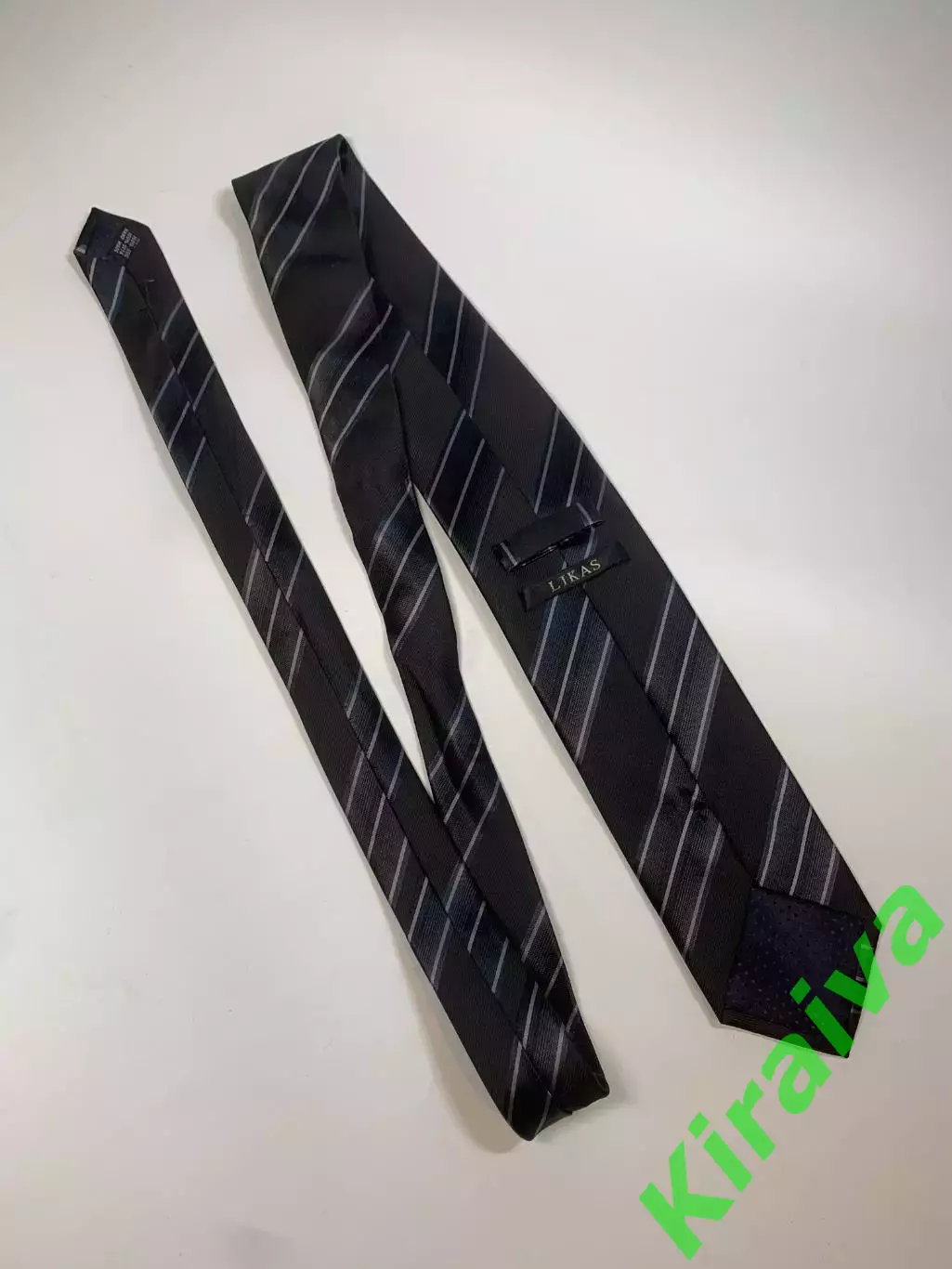 Шёлковый мужской галстук LIKAS 100% Silk Hand Made, графитовый в полоску (Н8234) 3