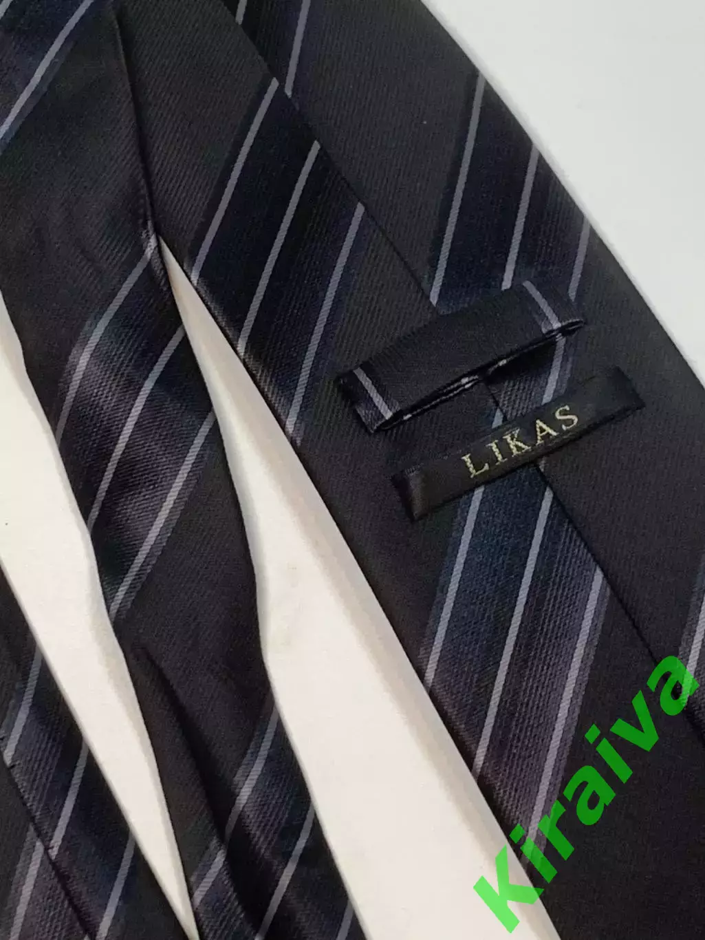 Шёлковый мужской галстук LIKAS 100% Silk Hand Made, графитовый в полоску (Н8234) 4