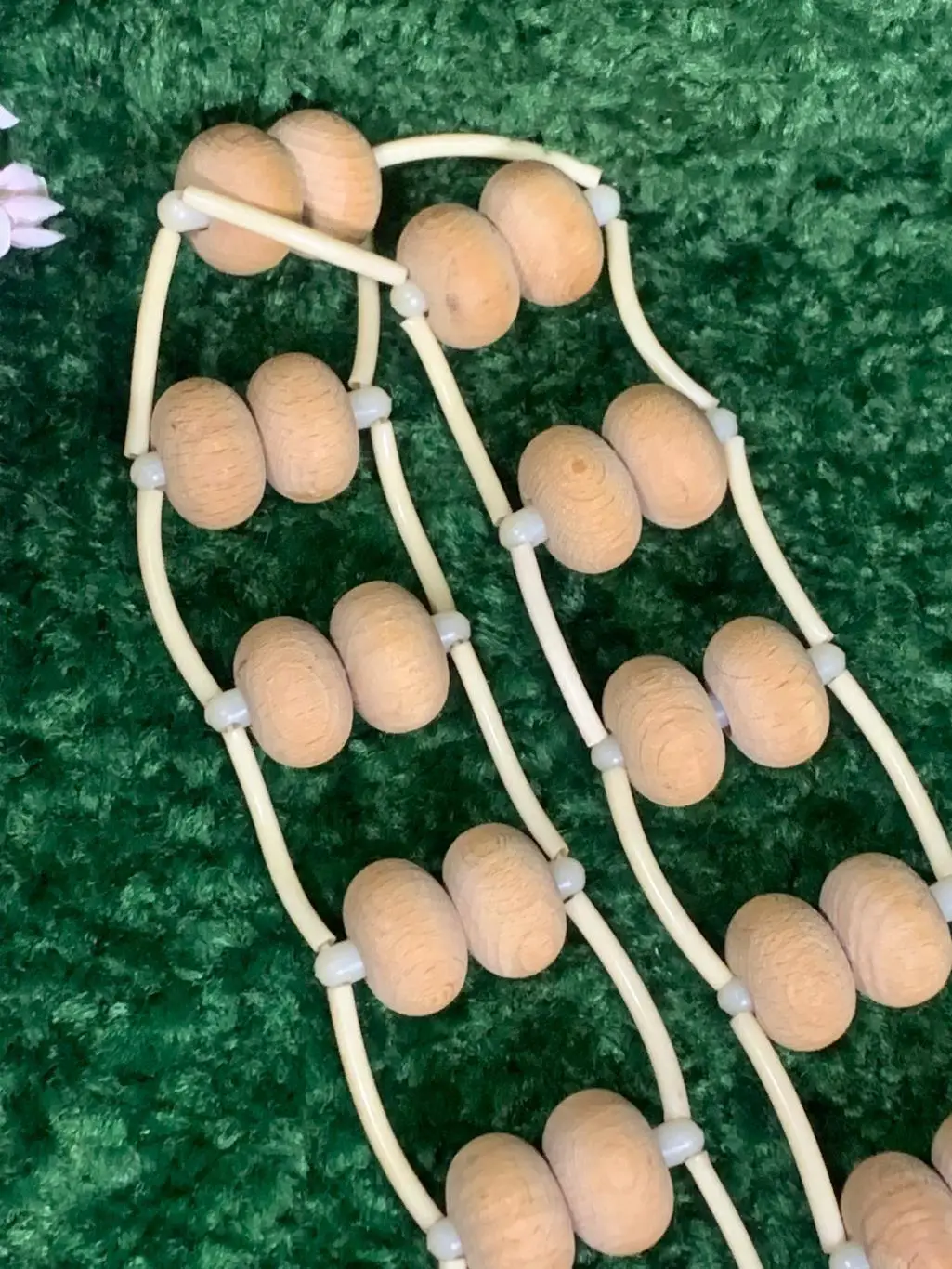 Массажер двухрядный деревянный ленточно-роликовый для спины ног тела 124 с Н8010 1